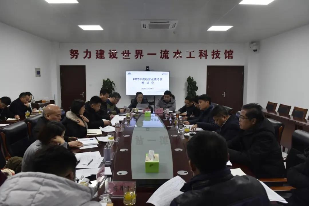 红龙扑克 - 专业在线扑克赛事运营商