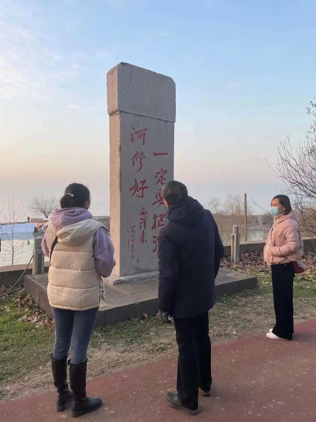 红龙扑克 - 专业在线扑克赛事运营商