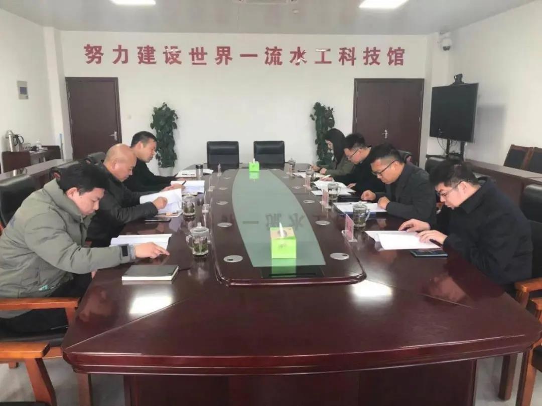 红龙扑克 - 专业在线扑克赛事运营商