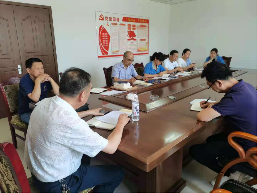 红龙扑克 - 专业在线扑克赛事运营商
