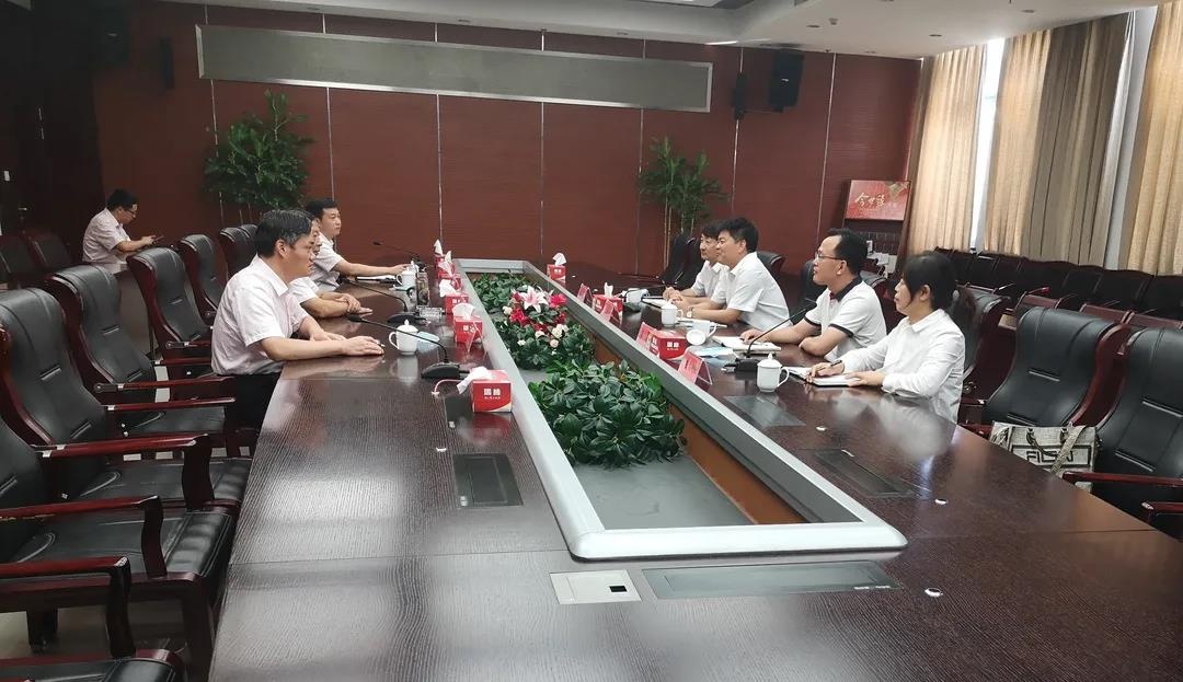 红龙扑克 - 专业在线扑克赛事运营商