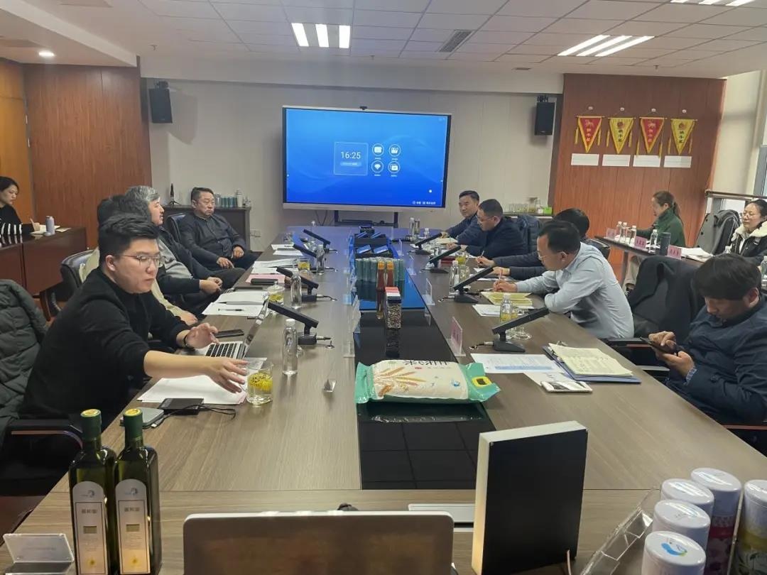 红龙扑克 - 专业在线扑克赛事运营商