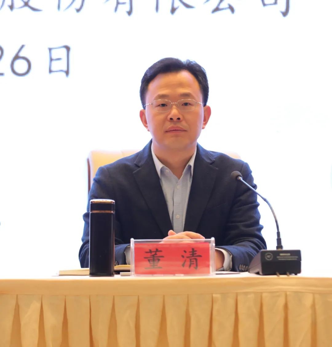 红龙扑克 - 专业在线扑克赛事运营商
