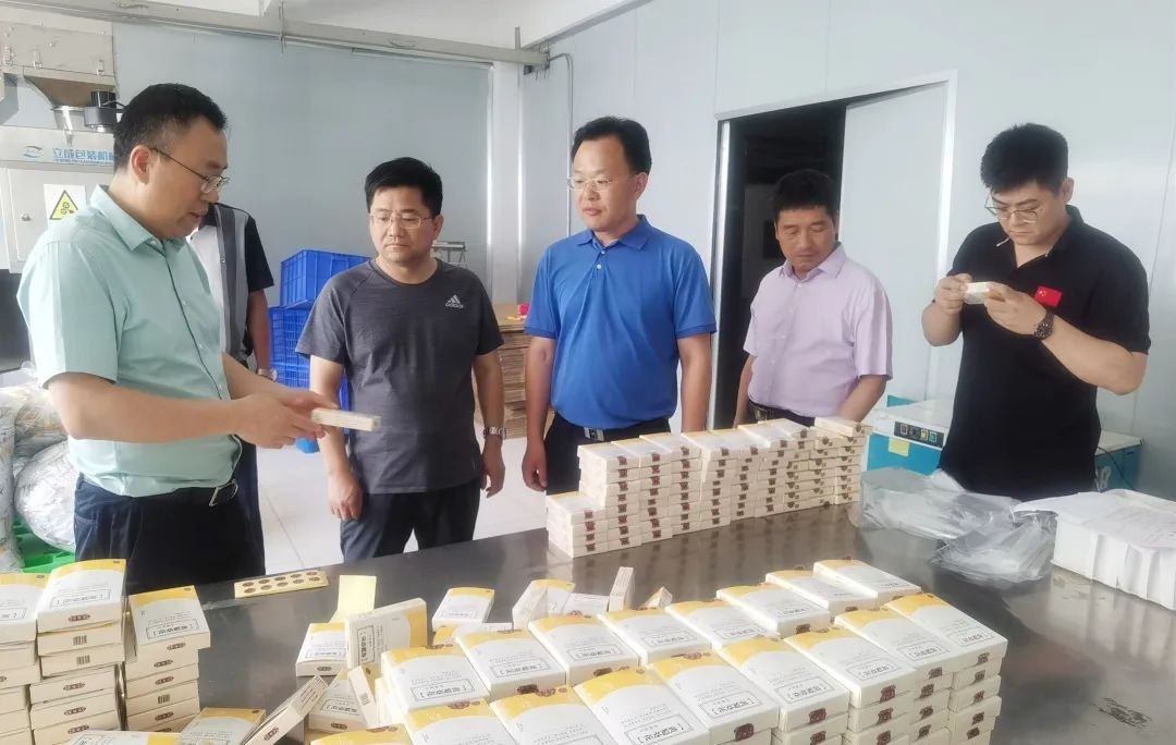 红龙扑克 - 专业在线扑克赛事运营商