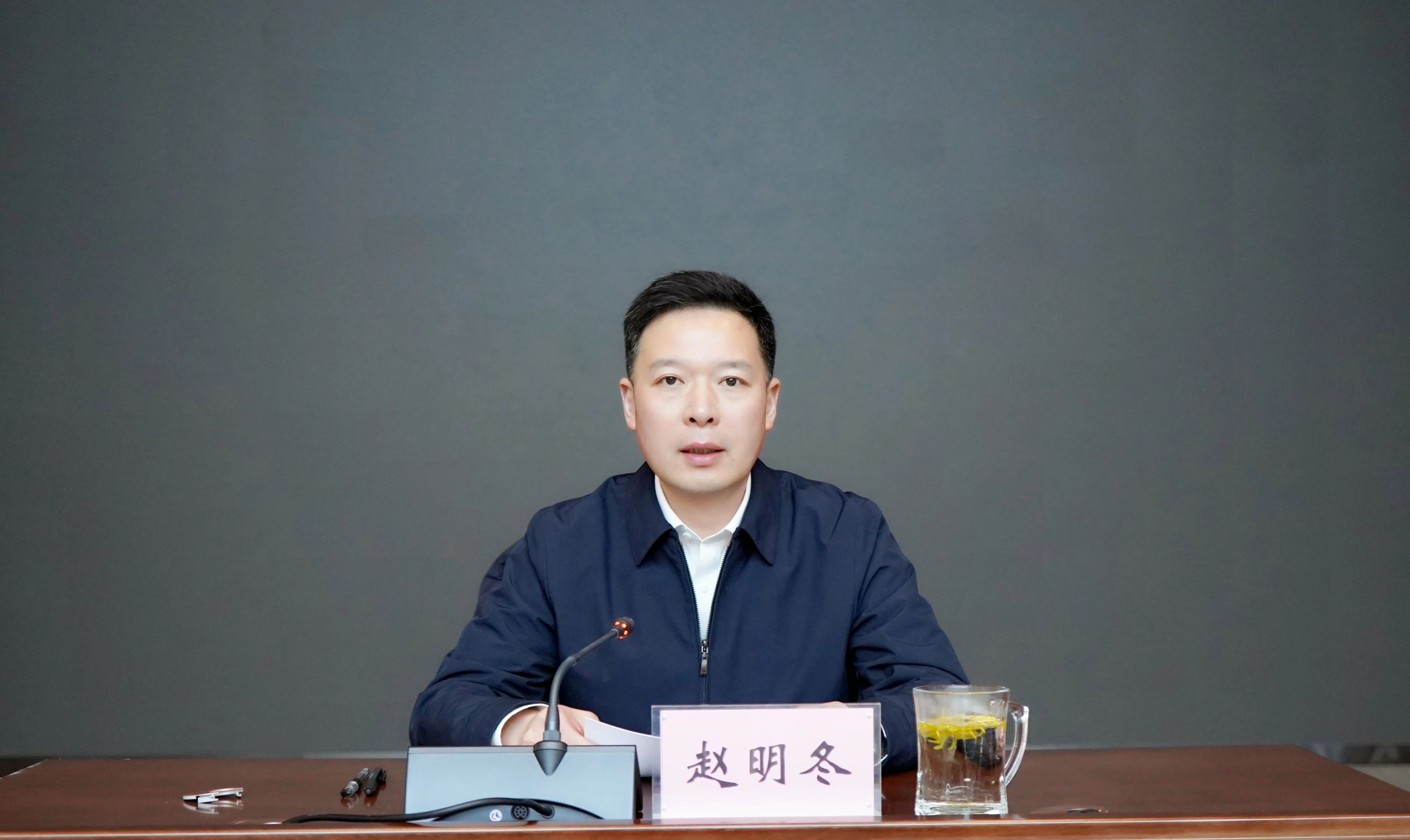 红龙扑克 - 专业在线扑克赛事运营商
