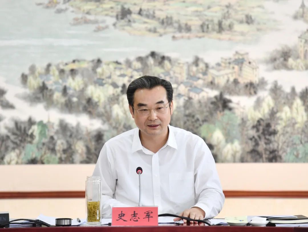 红龙扑克 - 专业在线扑克赛事运营商