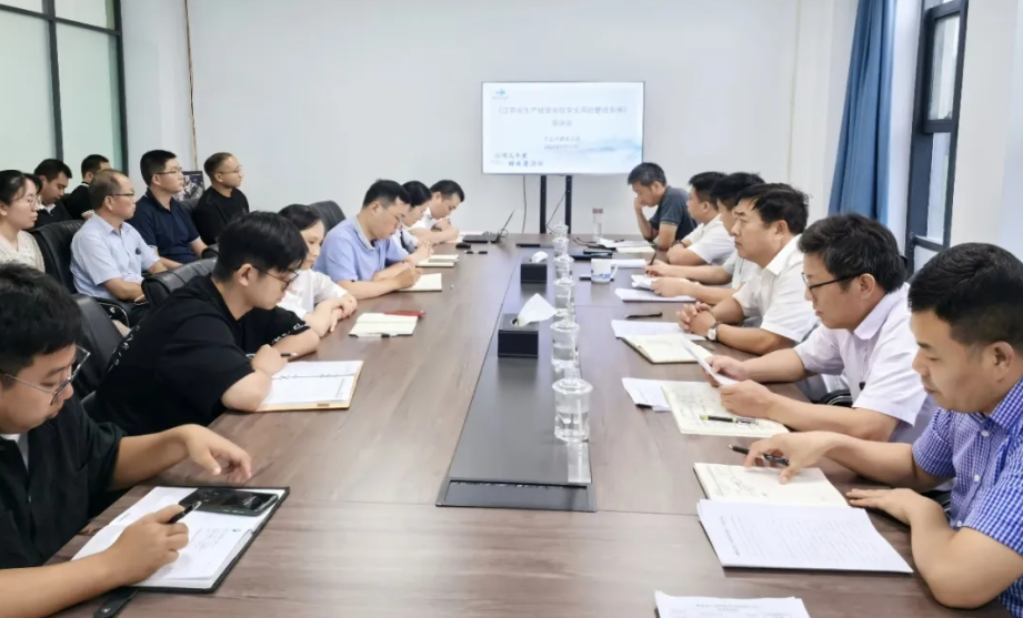红龙扑克 - 专业在线扑克赛事运营商