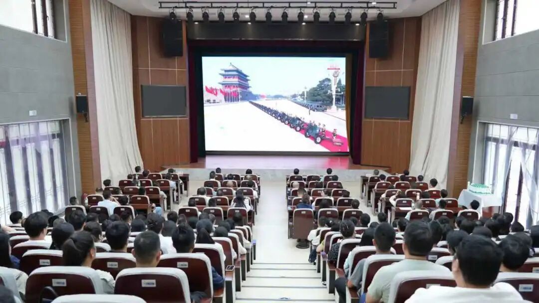红龙扑克 - 专业在线扑克赛事运营商