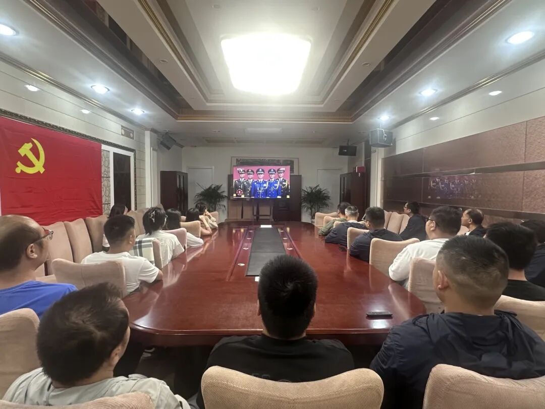 红龙扑克 - 专业在线扑克赛事运营商