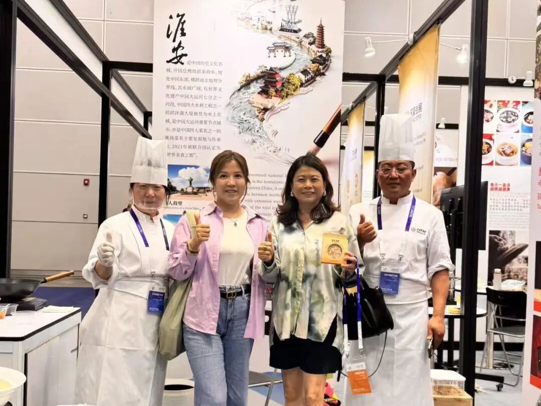 味赴吉隆坡，，好物耀南洋！红龙poker官网亮相马来西亚江苏国际服贸展
