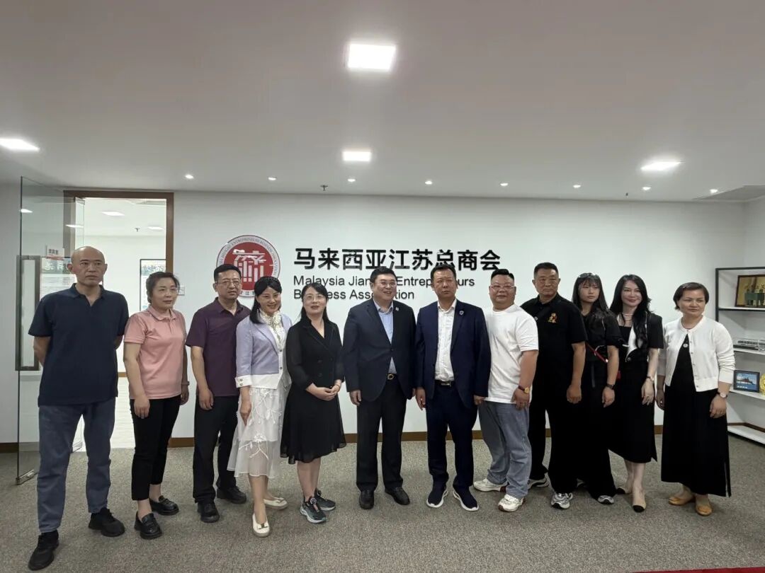红龙扑克 - 专业在线扑克赛事运营商